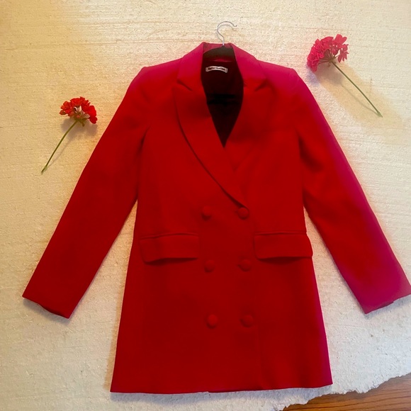 New without tags never worn Reformation blazer. - Picture 2 of 3